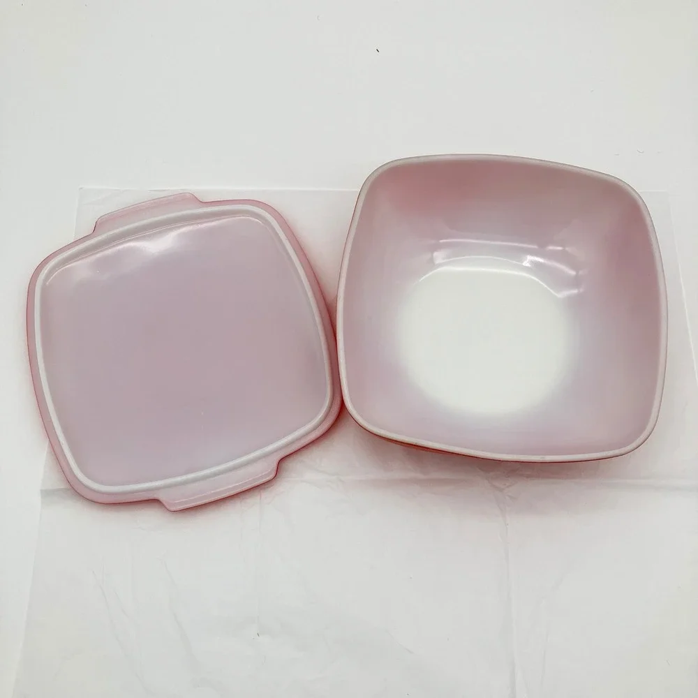 Pyrex Casserole Dish 525 2.5QT Red Vintage Milk Glass Square Lid